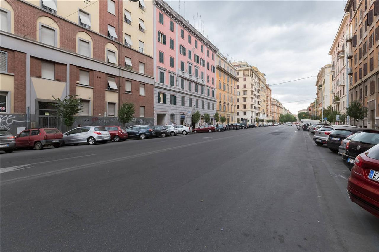Holiday Jeans Apartment Rome Exterior photo
